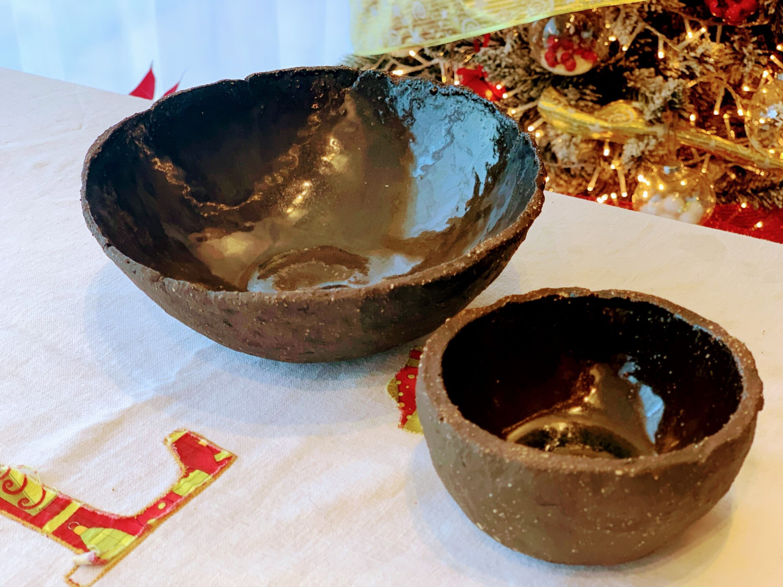 Juego de un cuenco grande y otro pequeño, en gres negro - 2