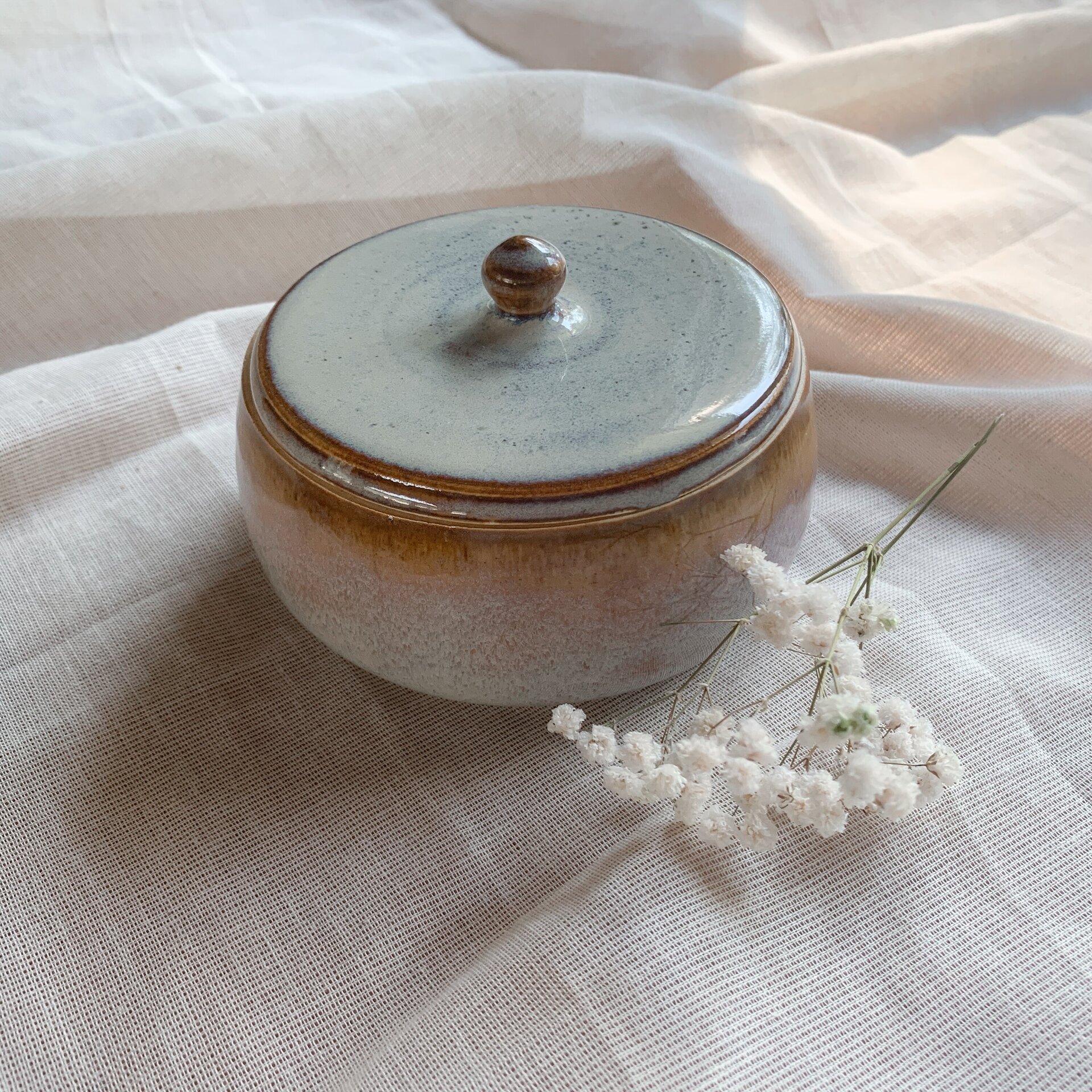 Tarro Arena bajo tapa plana - 1